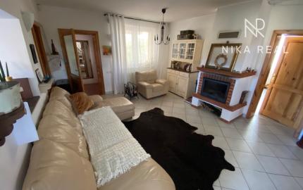 Veľký RD 5 min. od Senca, altánok, bazén, prístrešok na auto