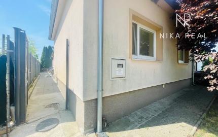REZERVOVANÉ - Rodinný dom pri Trnave, všetky IS, pozemok 726 m2