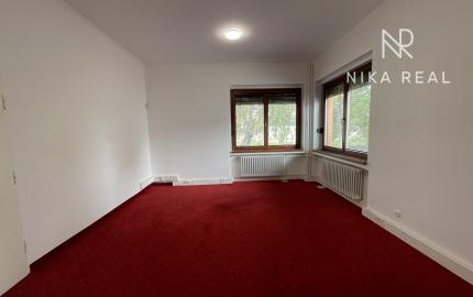 Nadherná mestská vila s luxusnou záhradou  na predaj / prenájom-vhodná ako kancelárske priestory firmy