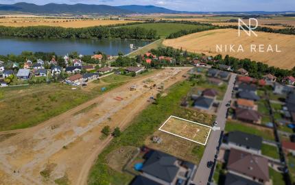 Rozostavaný rodinny dom na pozemku 555 m2