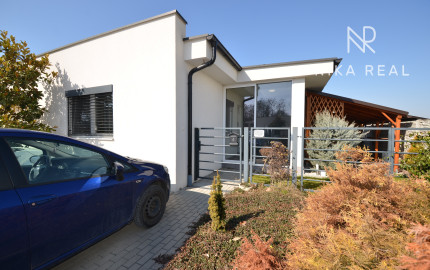 TOP PONUKA - Zariadený 3izbový rodinný dom k okamžitému nasťahovaniu