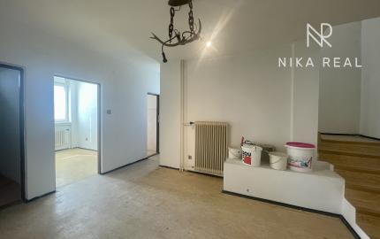 Veľký 5i RD pod Malými Karpatami, pivnica, pozemok 2013 m2