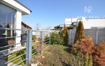 Zariadený rodinný dom v tichej lokalite Kostolnej pri Dunaji – komfort bez kompromisov