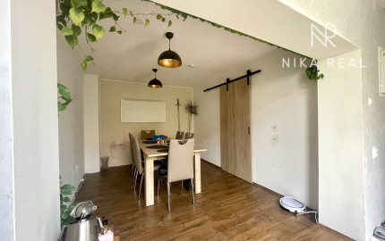 Zrekonštruovaný rodinný dom v centre obce k okamžitému nasťahovaniu