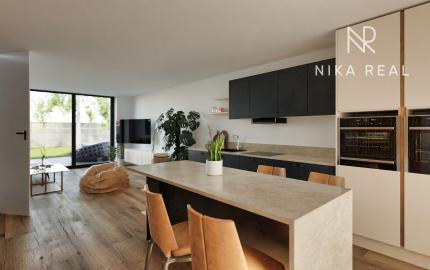 Kráľovské Bývanie - Family B 1