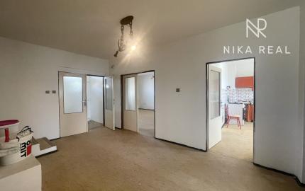 Veľký 5i RD pod Malými Karpatami, pivnica, pozemok 2013 m2