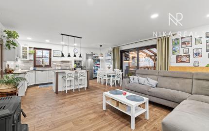 Krásny podpivničený 5-izbový rodinný dom pod lesom