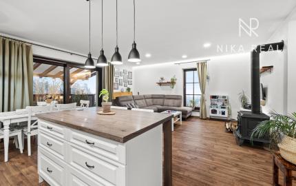 Krásny podpivničený 5-izbový rodinný dom pod lesom