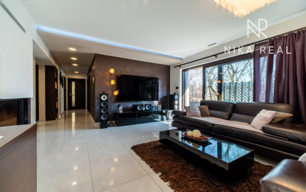 Moderný, kompletne zariadený rodinný dom - Trnava Spiegelsaal