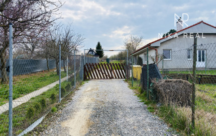 Záhrada a relax v blízkosti priehrady a Malých Karpát