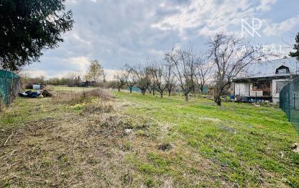 Záhrada a relax v blízkosti priehrady a Malých Karpát