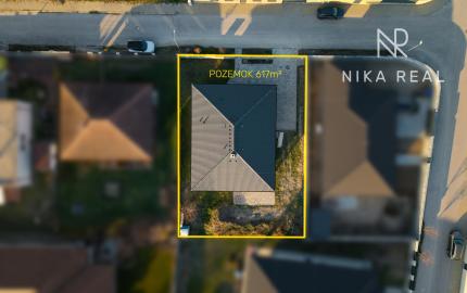 Skolaudovaný rodinný dom 4+1 s modernými technológiami, pozemok 617 m²
