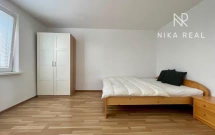 Zariadený 1-izbový byt v RD s parkovacím miestom