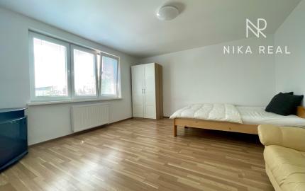 Zariadený 1-izbový byt v RD s parkovacím miestom