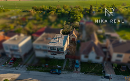 Veľký 5-izbový rodinný dom pod Malými Karpatami