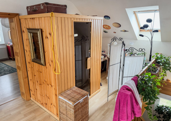 Veľký RD 5 min. od Senca, altánok, bazén, prístrešok na auto