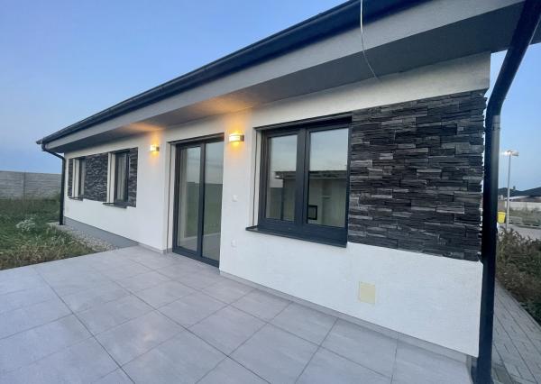 Skolaudovaný rodinny dom v štandarde