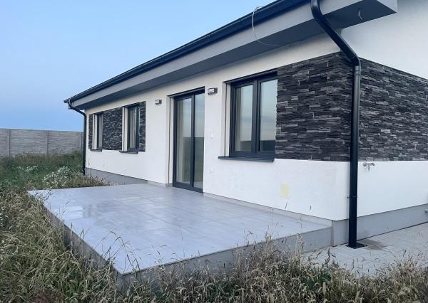 Skolaudovaný rodinny dom v štandarde