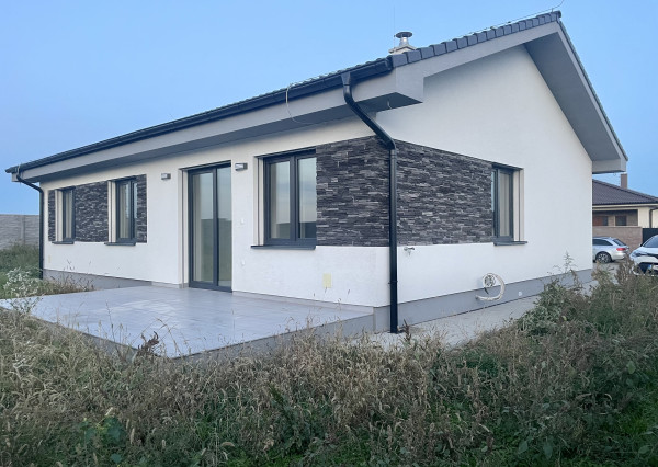 Skolaudovaný rodinny dom v štandarde