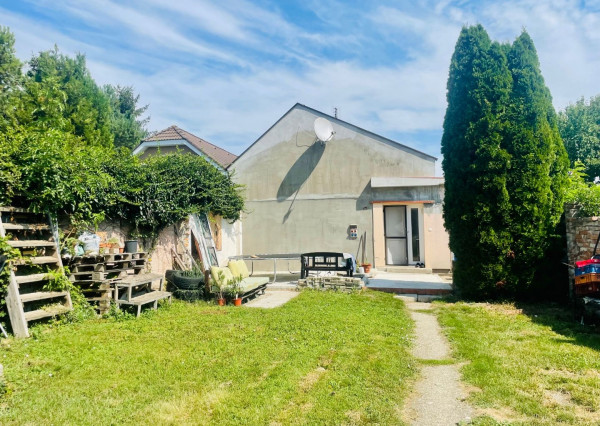 REZERVOVANÉ - Rodinný dom pri Trnave, všetky IS, pozemok 726 m2