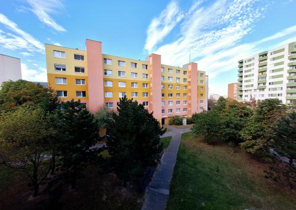 REZERVOVANÉ Zariadený 4i byt v obľúbenej lokalite