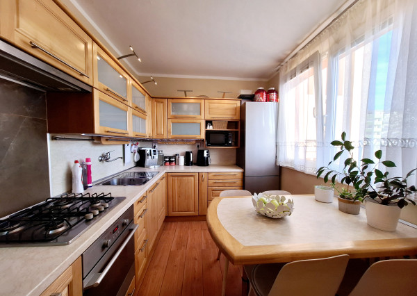 REZERVOVANÉ Zariadený 4i byt v obľúbenej lokalite