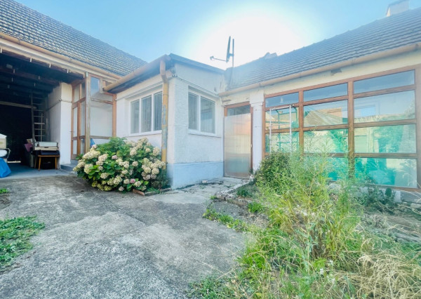 REZERVOVANÉ Rodinný dom len 10 min od Trnavy, všetky IS