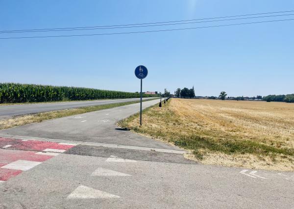 Stavebný pozemok s projektom a stavebným povolením na rodinný dom