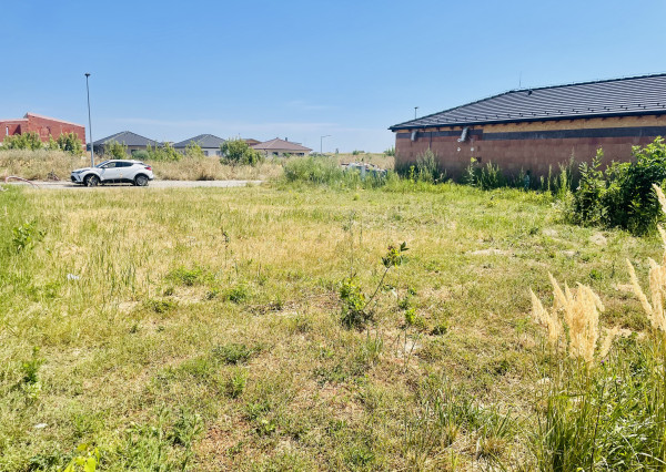 Stavebný pozemok s projektom a stavebným povolením na rodinný dom