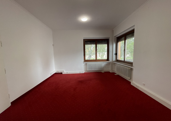 Nadherná mestská vila s luxusnou záhradou  na predaj / prenájom-vhodná ako kancelárske priestory firmy