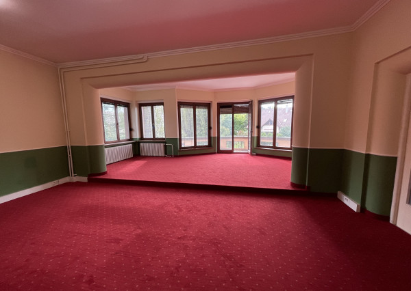 Nadherná mestská vila s luxusnou záhradou  na predaj / prenájom-vhodná ako kancelárske priestory firmy