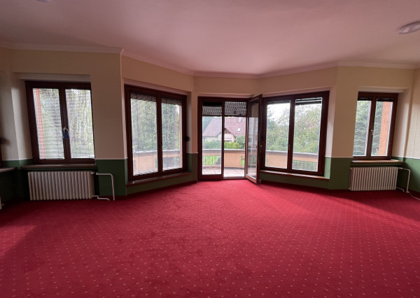 Nadherná mestská vila s luxusnou záhradou  na predaj / prenájom-vhodná ako kancelárske priestory firmy