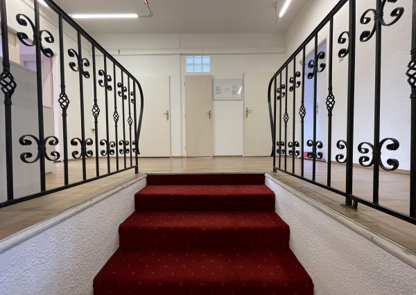 Nadherná mestská vila s luxusnou záhradou  na predaj / prenájom-vhodná ako kancelárske priestory firmy