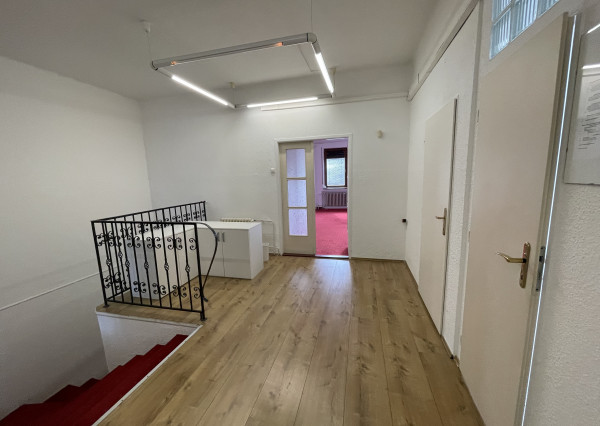 Nadherná mestská vila s luxusnou záhradou  na predaj / prenájom-vhodná ako kancelárske priestory firmy