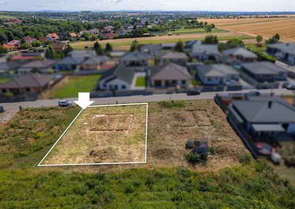 Rozostavaný rodinny dom na pozemku 555 m2