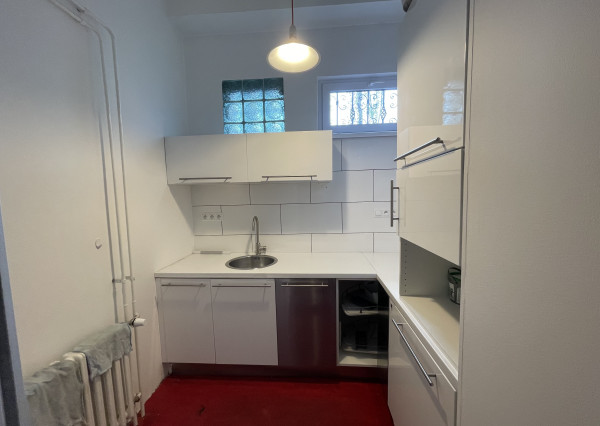 Nadherná mestská vila s luxusnou záhradou  napredaj / prenájom-vhodná ako kancelárske priestory firmy