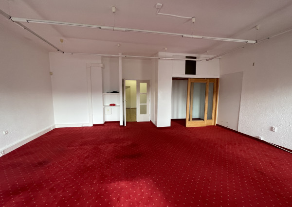 Nadherná mestská vila s luxusnou záhradou  napredaj / prenájom-vhodná ako kancelárske priestory firmy