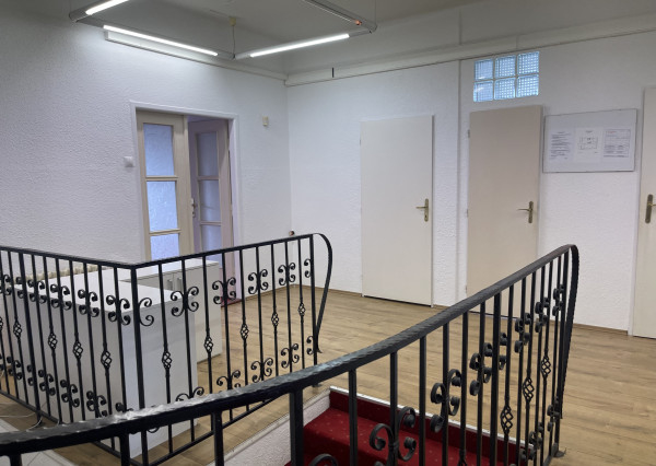 Nadherná mestská vila s luxusnou záhradou  napredaj / prenájom-vhodná ako kancelárske priestory firmy