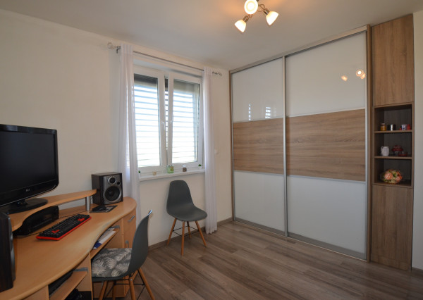 TOP PONUKA - Zariadený 3izbový rodinný dom k okamžitému nasťahovaniu