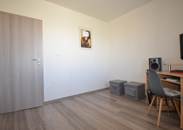 TOP PONUKA - Zariadený 3izbový rodinný dom k okamžitému nasťahovaniu