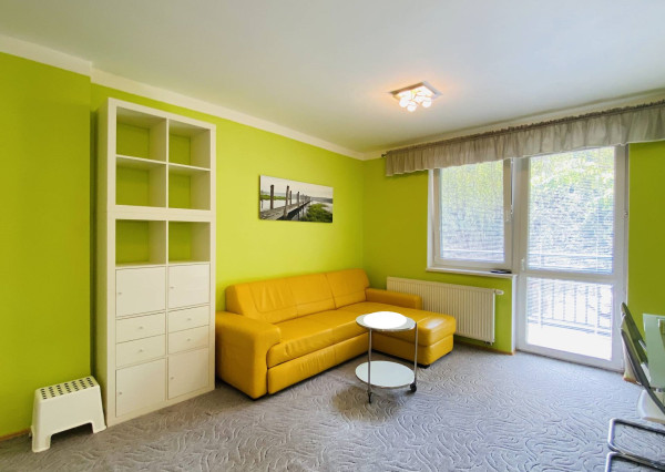 REZERVOVANÉ Zariadený 2-izbový byt s loggiou