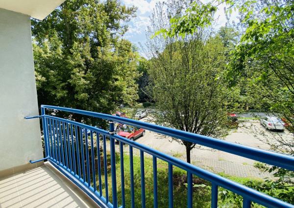 REZERVOVANÉ Zariadený 2-izbový byt s loggiou