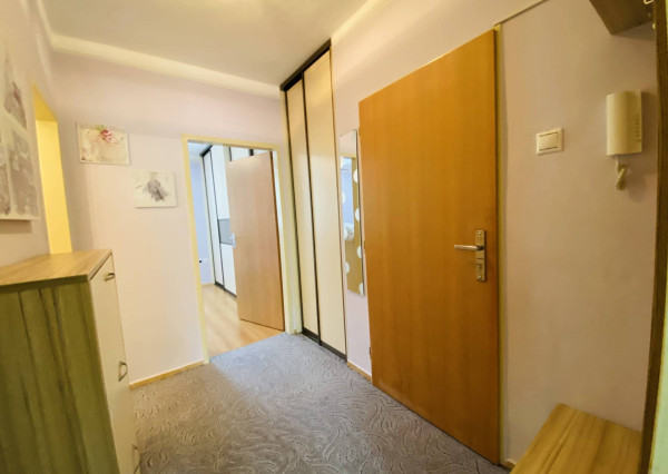 REZERVOVANÉ Zariadený 2-izbový byt s loggiou