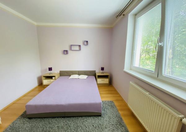 REZERVOVANÉ Zariadený 2-izbový byt s loggiou