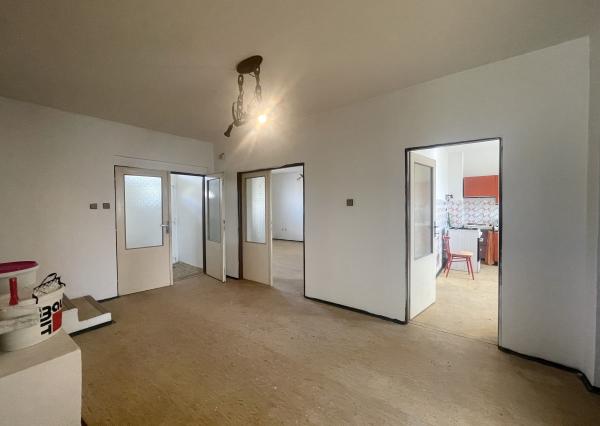 Veľký 5i RD pod Malými Karpatami, pivnica, pozemok 2013 m2