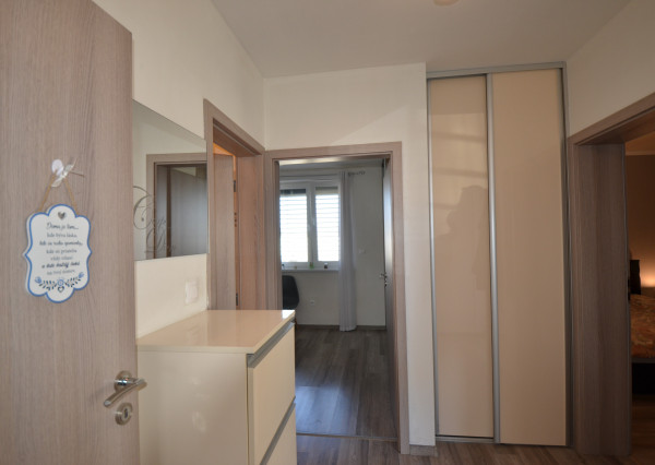 Zariadený rodinný dom v tichej lokalite Kostolnej pri Dunaji – komfort bez kompromisov