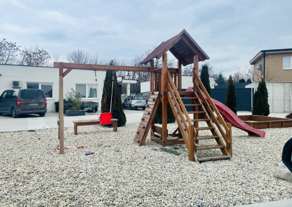 Zariadený rodinný dom v tichej lokalite Kostolnej pri Dunaji – komfort bez kompromisov