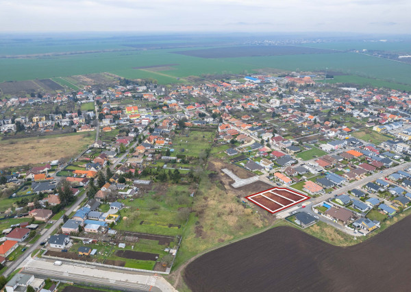 Nízkoenergetický 4-izbový rodinný dom s terasou, parkovaním a oplotením