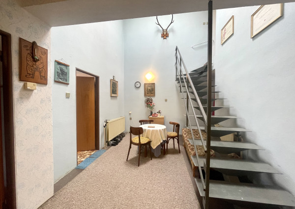 Veľký 5-izbový rodinný dom pod Malými Karpatami