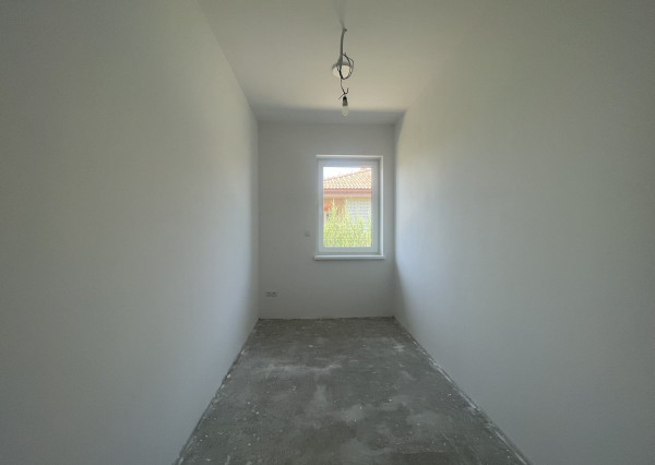 Skolaudovaný rodinný dom 4+1 s modernými technológiami, pozemok 617 m²